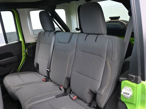 Used 2025 Jeep Wrangler Sport S image 29