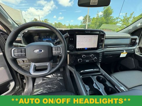 New 2026 Ford F250 Lariat w/ Black Appearance Package AWD/4WD image 8