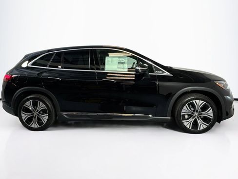 New 2026 Mercedes-Benz EQE 320 4MATIC SUV image 4