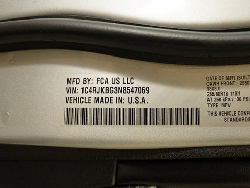 Used 2022 Jeep Grand Cherokee L Limited image 25