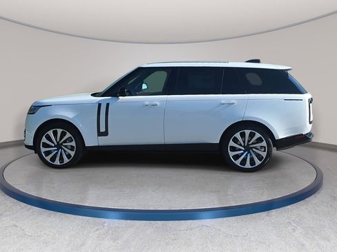 New 2026 Land Rover Range Rover Long Wheelbase SE AWD/4WD image 8