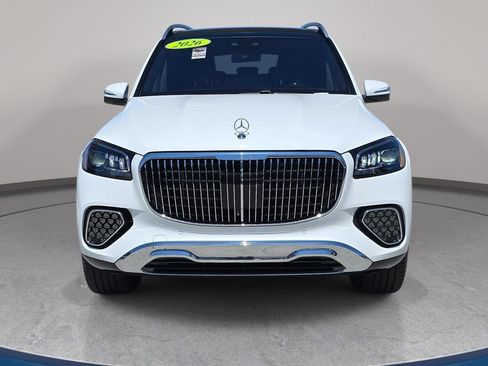 Used 2026 Mercedes-Benz Maybach GLS 600 4MATIC image 3