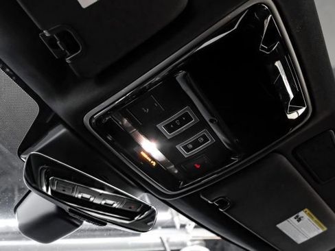 Used 2022 Land Rover Range Rover Sport HST image 34