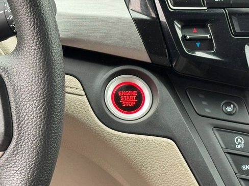 Used 2023 Honda Odyssey EX image 25