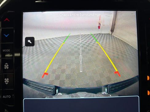 Used 2022 RAM 1500 Laramie w/ Sport Appearance Package image 27