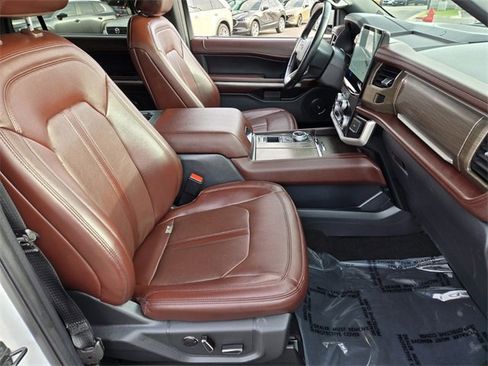 Used 2024 Ford Expedition Max Limited image 17