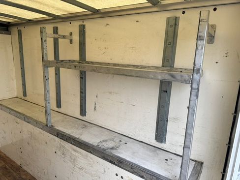 Used 2018 Chevrolet Express 3500 image 17