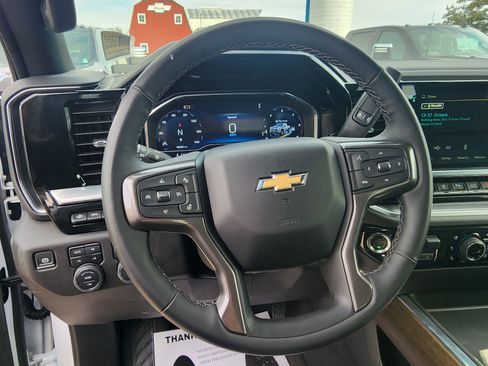 Certified 2024 Chevrolet Silverado 3500 High Country w/ Technology Package image 14