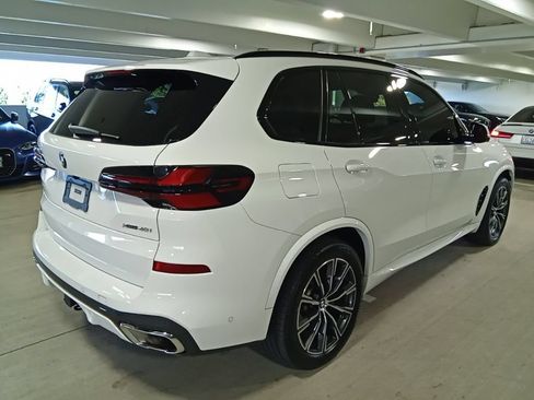 Used 2024 BMW X5 xDrive40i w/ M Sport Package AWD/4WD image 5