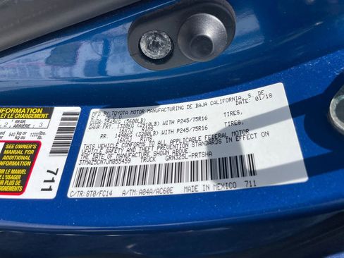 Used 2018 Toyota Tacoma SR5 RWD image 13