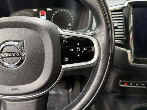 Used 2018 Volvo XC90 T6 Momentum w/ Convenience Package image 17
