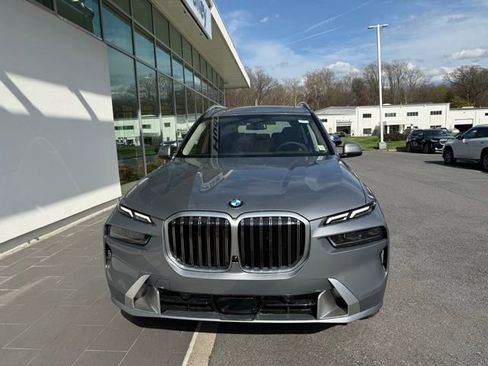 New 2026 BMW X7 xDrive40i image 3