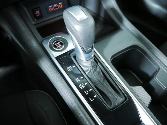Used 2025 Nissan Sentra SV FWD image 31