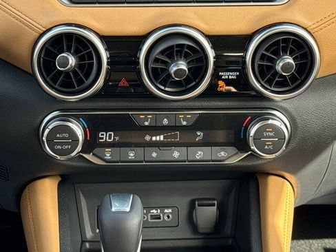 New 2025 Nissan Sentra SV w/ SV Premium Package image 25