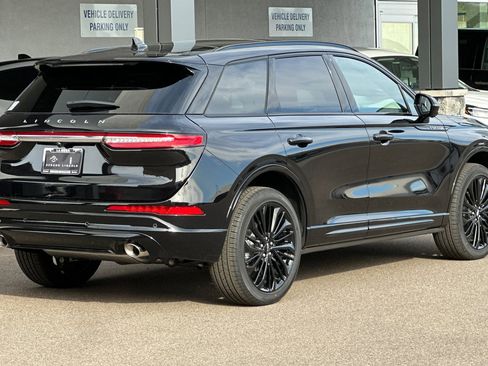 New 2025 Lincoln Corsair Reserve w/ Equipment Group 202A image 3