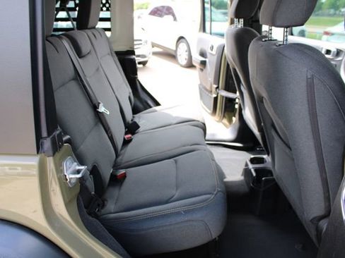 Used 2025 Jeep Wrangler Sport AWD/4WD image 52