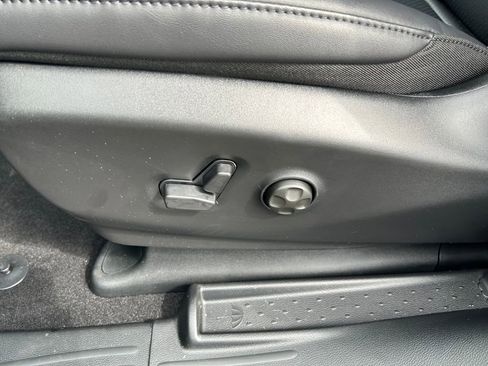 New 2026 Chrysler Pacifica Select image 21