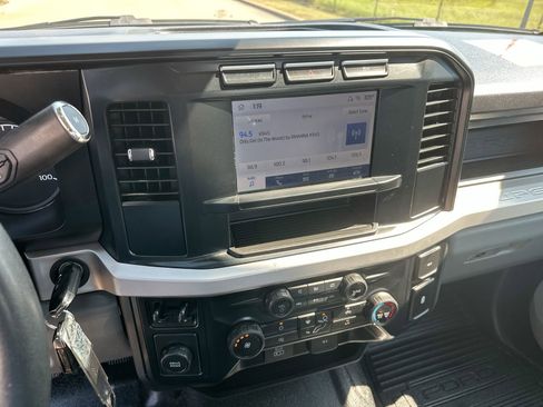 Used 2024 Ford F250 XL image 16