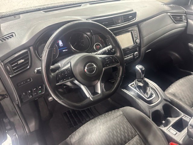 Used 2020 Nissan Rogue SV AWD/4WD image 13