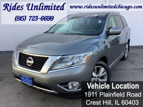Used 2015 Nissan Pathfinder Platinum w/ Family Entertainment Package AWD/4WD image 3