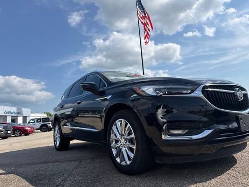 Used 2021 Buick Enclave Essence w/ Sound and Sites Package AWD/4WD image 6