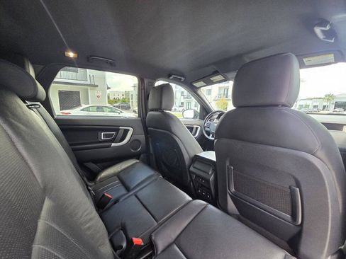 Used 2018 Land Rover Discovery Sport SE AWD/4WD image 42