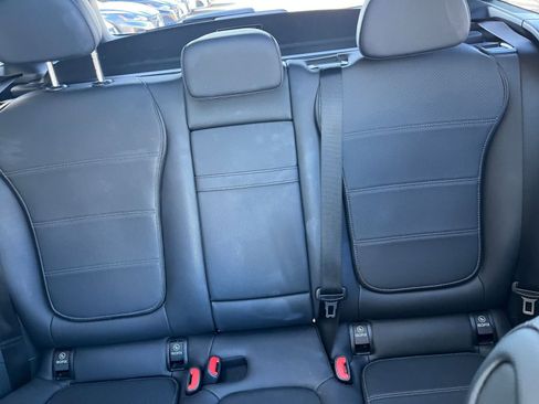 Used 2024 Mercedes-Benz GLC 300 GLC 300 image 40