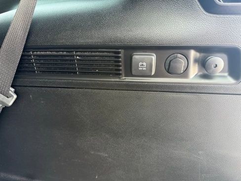 Used 2024 Jeep Wagoneer Base w/ Convenience Group I image 8