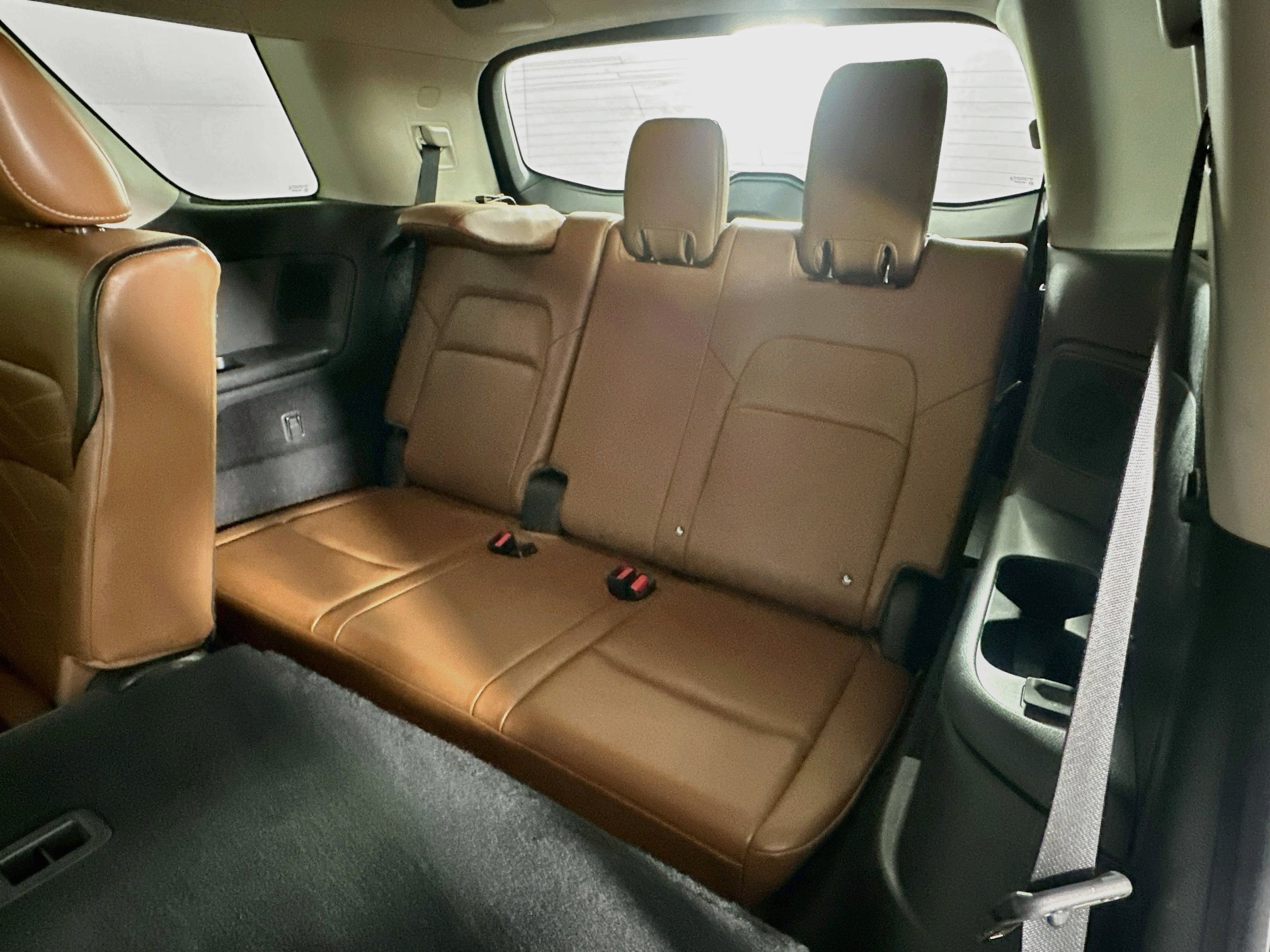 Used 2022 Nissan Pathfinder Platinum w/ Cargo Package FWD image 30