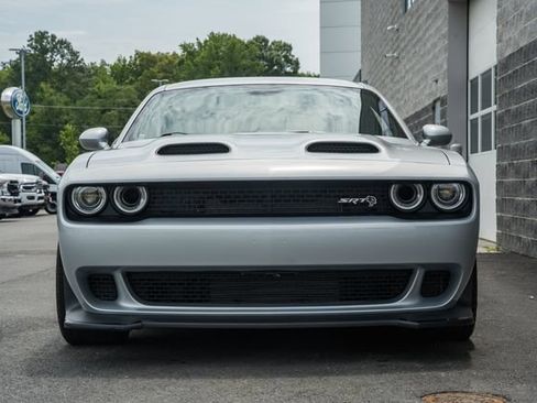 Used 2022 Dodge Challenger SRT Hellcat RWD image 3