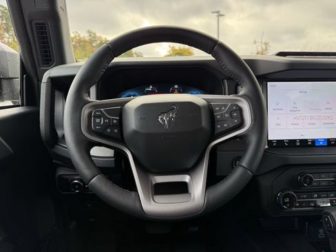 New 2025 Ford Bronco Badlands AWD/4WD image 14