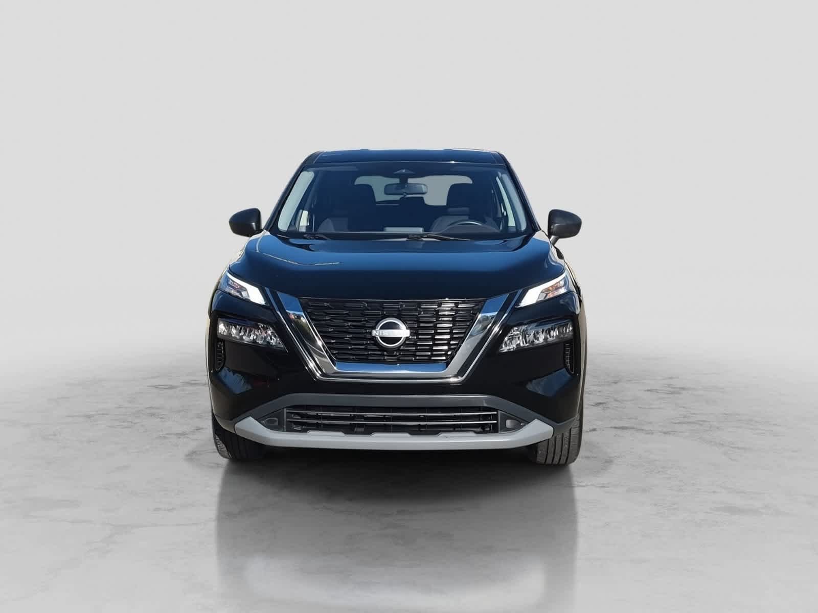 Used 2023 Nissan Rogue S FWD image 3