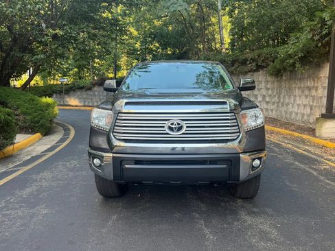 Used 2016 Toyota Tundra Limited w/ Limited Premium Package AWD/4WD image 2