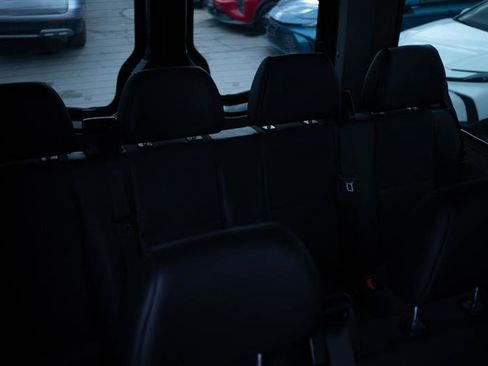 Used 2013 Mercedes-Benz Sprinter 2500 image 9