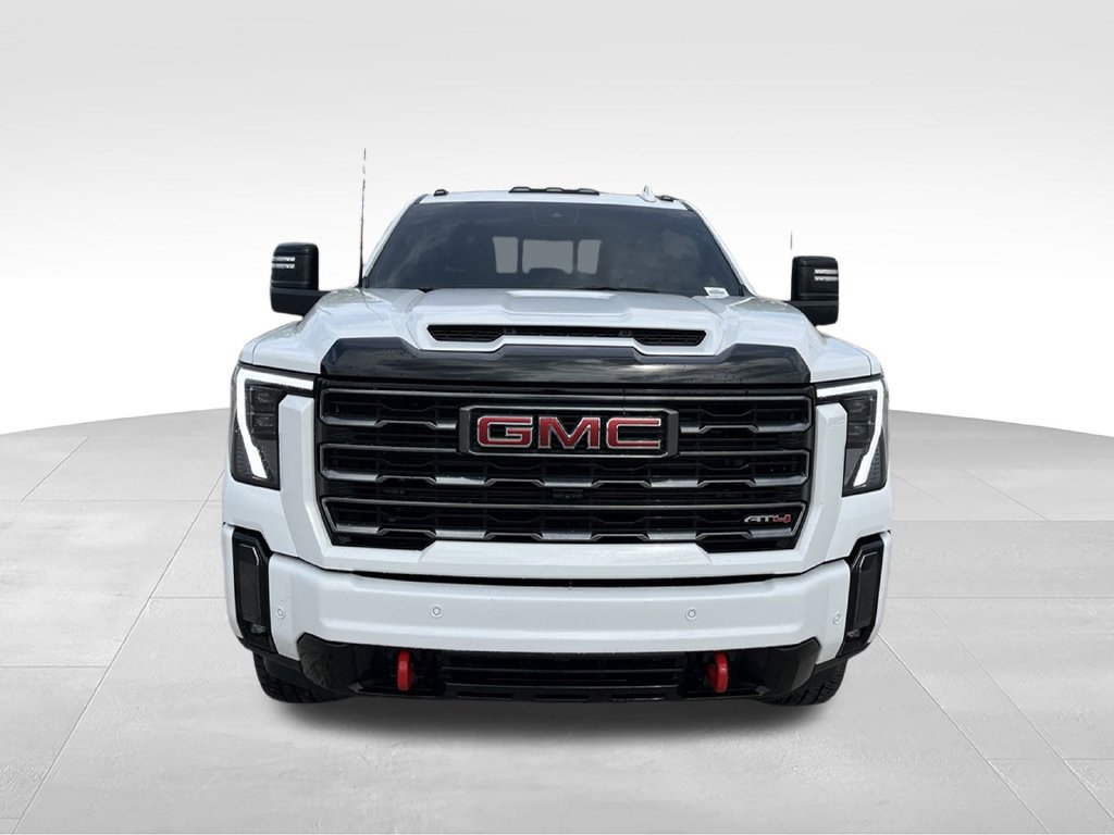 Used 2024 GMC Sierra 3500 AT4 w/ AT4 Premium Plus Package AWD/4WD image 3
