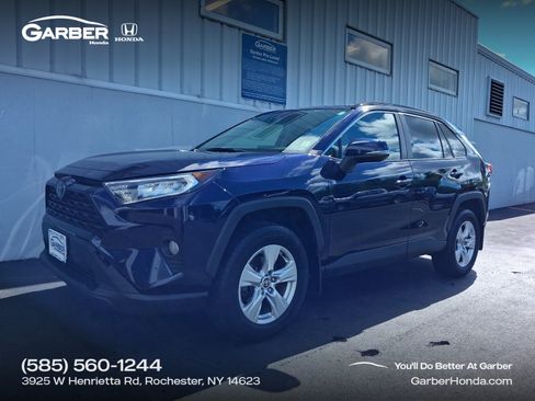 Used 2020 Toyota RAV4 XLE w/ Convenience Package AWD/4WD image 1