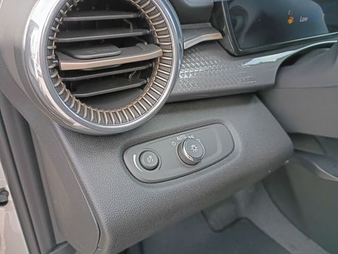 New 2026 Chevrolet Trax ACTIV w/ Sunroof Package image 30