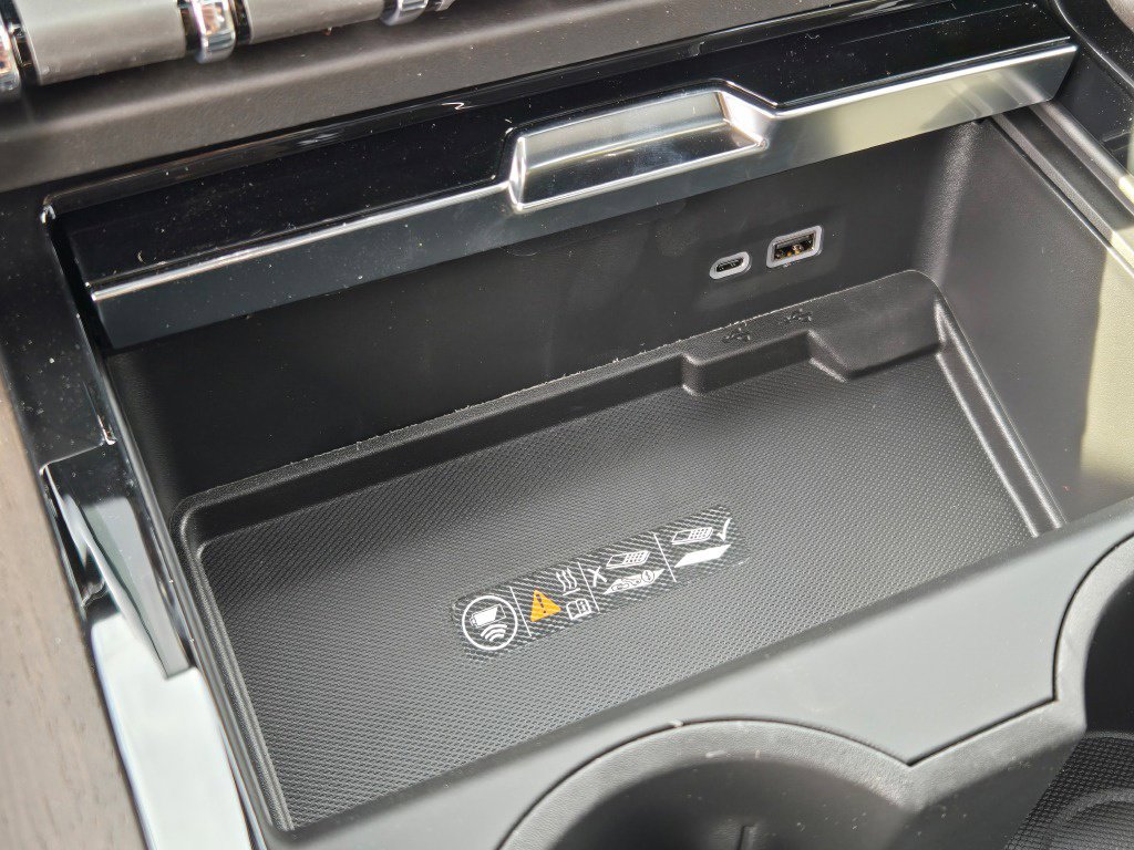 New 2027 GMC Yukon Denali Ultimate w/ LPO, Floor Liner Package AWD/4WD image 44