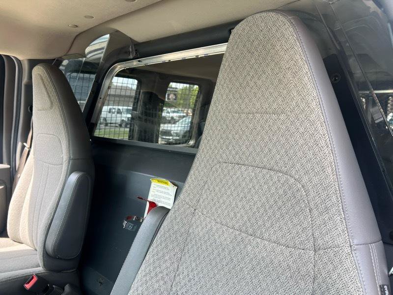 Used 2020 Chevrolet Express 3500 LS RWD image 11