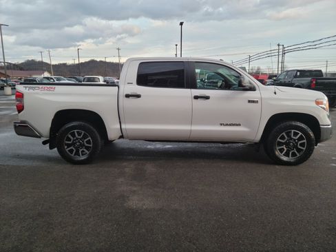 Used 2015 Toyota Tundra SR5 image 21