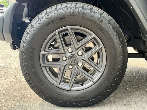 Used 2025 Jeep Wrangler Unlimited Sport AWD/4WD image 10
