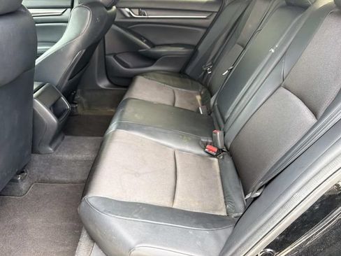 Used 2018 Honda Accord Sport image 16