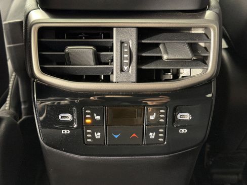 Used 2025 Lexus RX 450h AWD w/ Luxury Package image 21