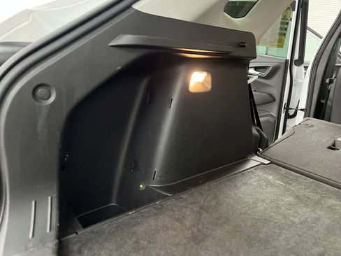 Used 2025 Chevrolet Trax LT w/ LT Convenience Package image 30