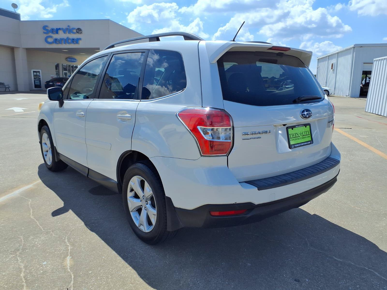 Used 2015 Subaru Forester 2.5i Limited AWD/4WD image 2