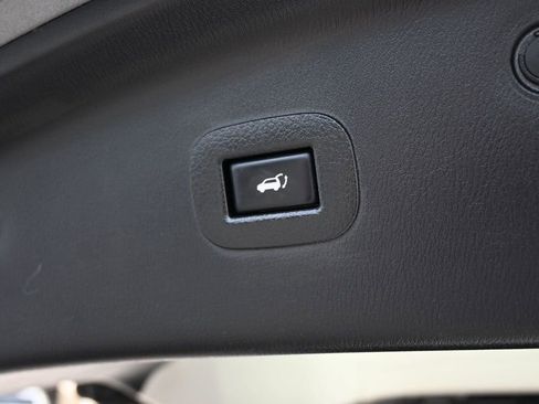 Used 2018 Nissan Armada SV w/ Driver Package image 19