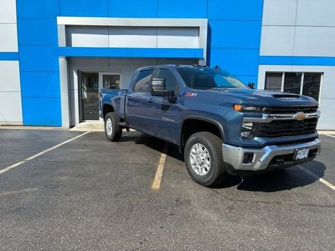 New 2026 Chevrolet Silverado 2500 LT AWD/4WD image 3