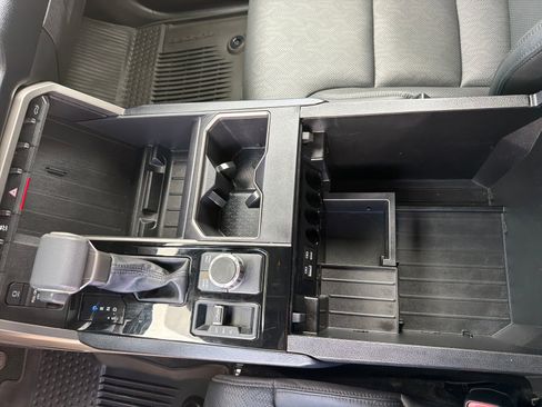 Used 2025 Toyota Tundra SR5 w/ SR5 Premium Package AWD/4WD image 30