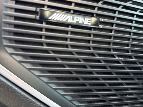 Used 2024 Jeep Wagoneer Series II image 18