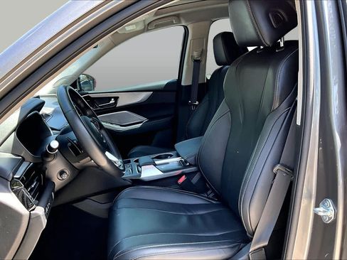 Certified 2024 Acura MDX FWD w/ Technology Package image 8